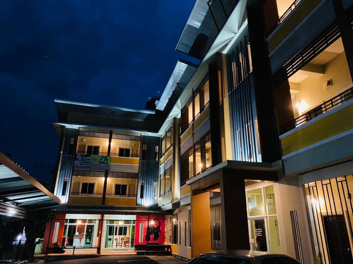 Preme Apartment @Maejo Ban pa Lan  Exterior foto